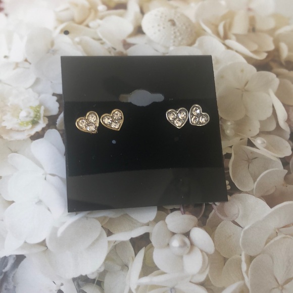 2 pairs of heart earrings silver and gold colored - Picture 2 of 5